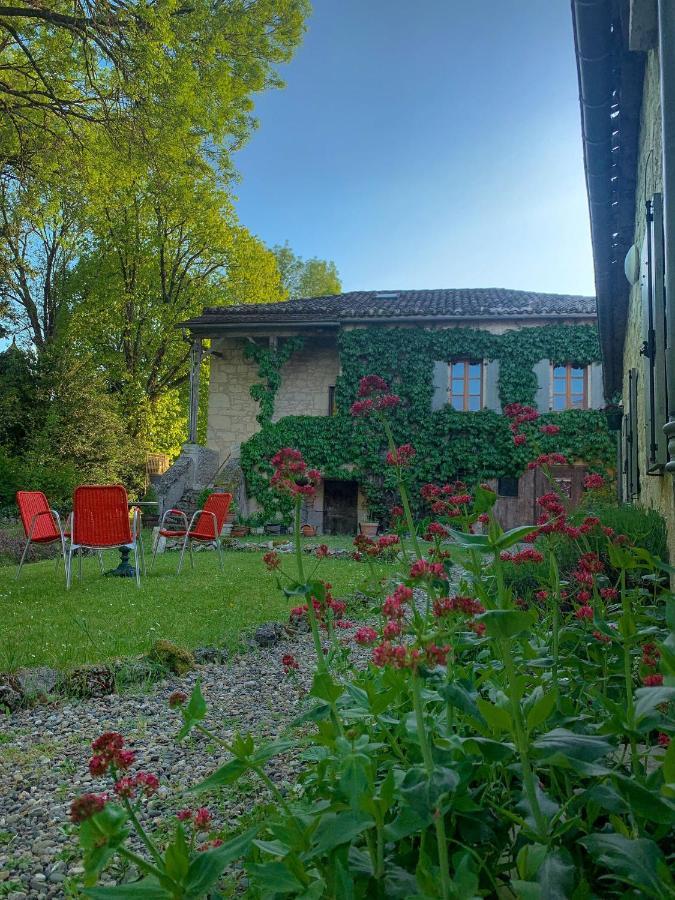 Le Moulin De Bernard Bed & Breakfast Saint-Pantaleon  Exterior photo